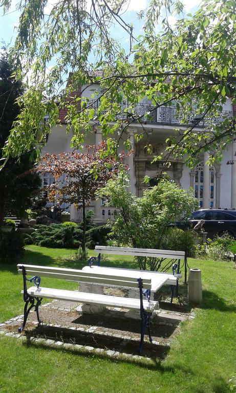 Hotel Garden Boleslawiec  Exterior photo