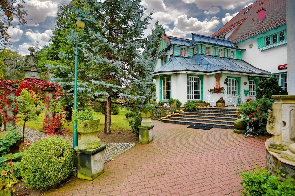 Hotel Garden Boleslawiec  Exterior photo