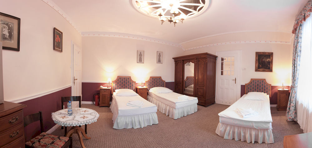 Hotel Garden Boleslawiec  Exterior photo